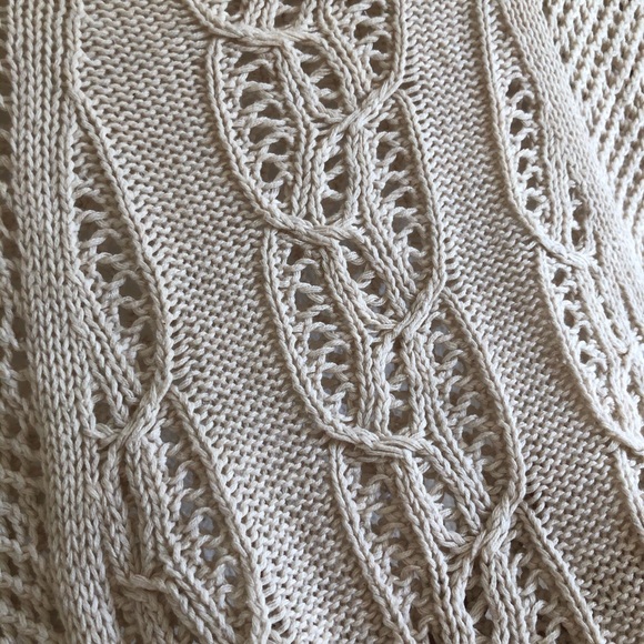 Lightweight cream knit sweater - Picture 2 of 2